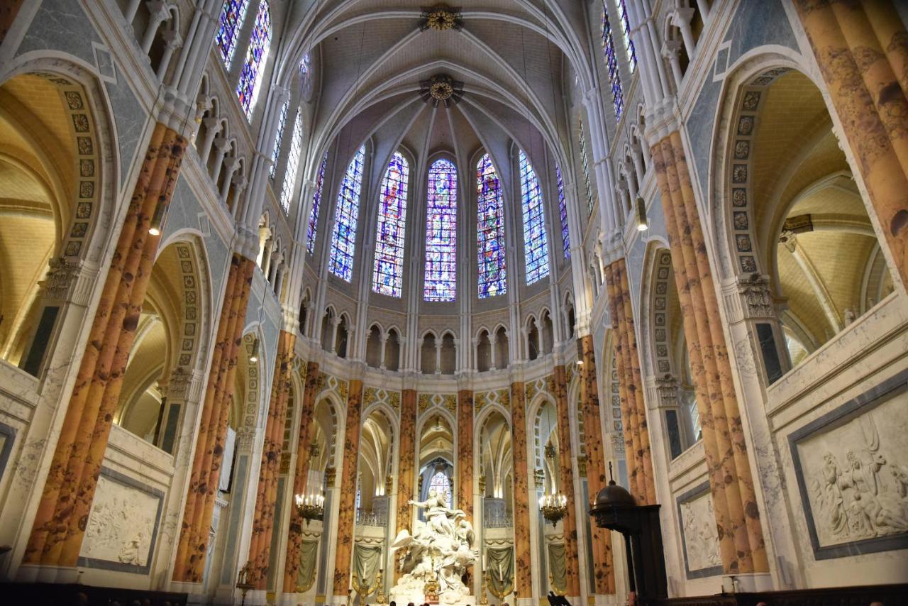 L'Elegance : T2 Proche Cathedrale De Chartres. Exterior foto